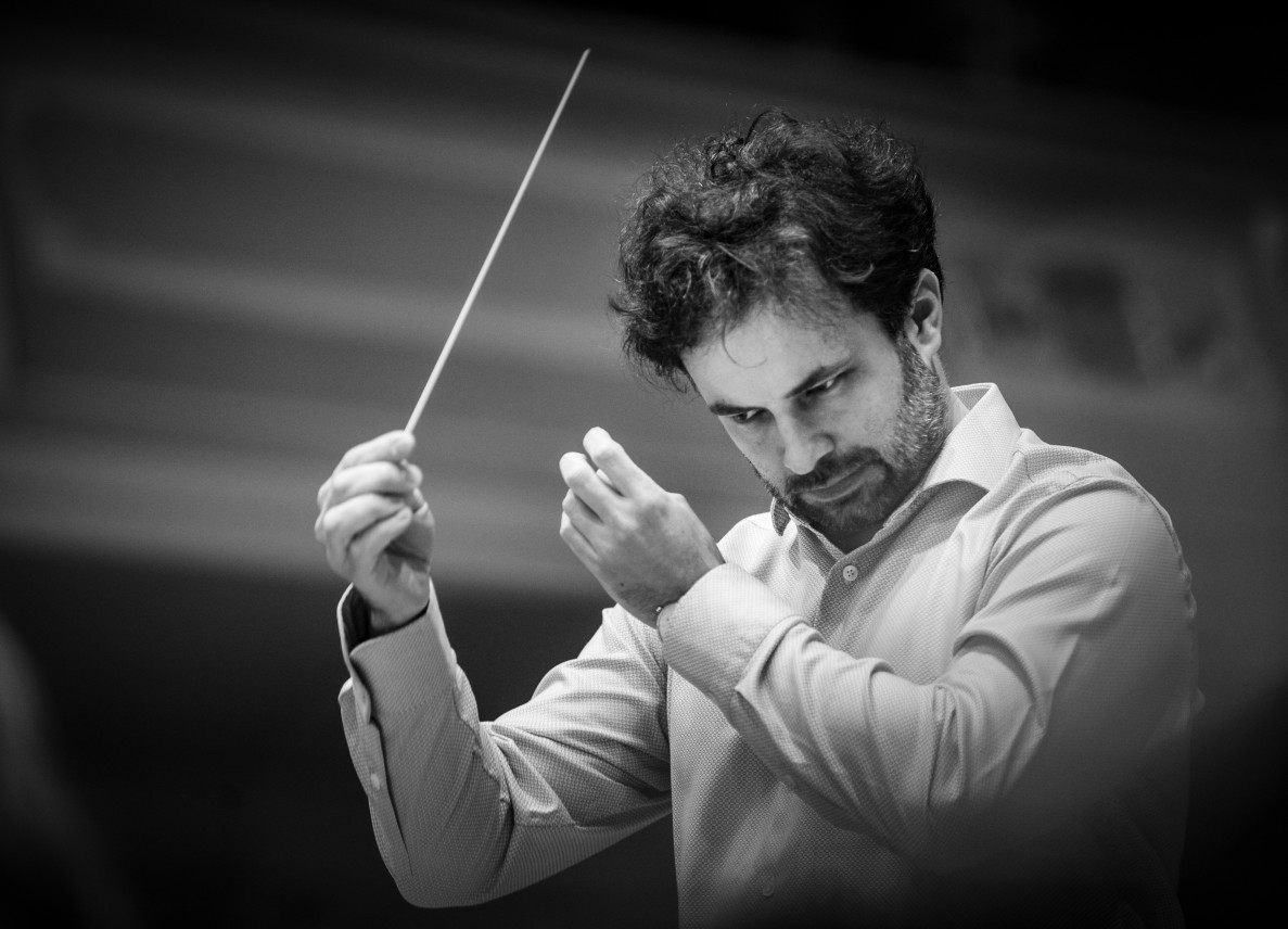 Dyrygent Łukasz Borowicz